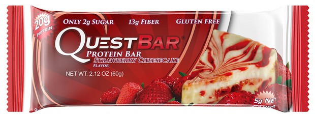 Questbar со вкусом клубничного чизкейка