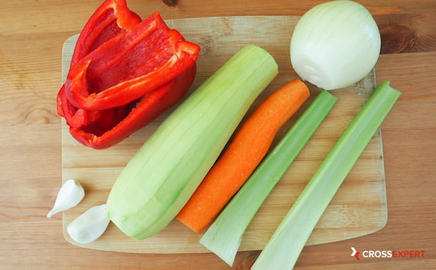 Почистить овощи на овощное рагу